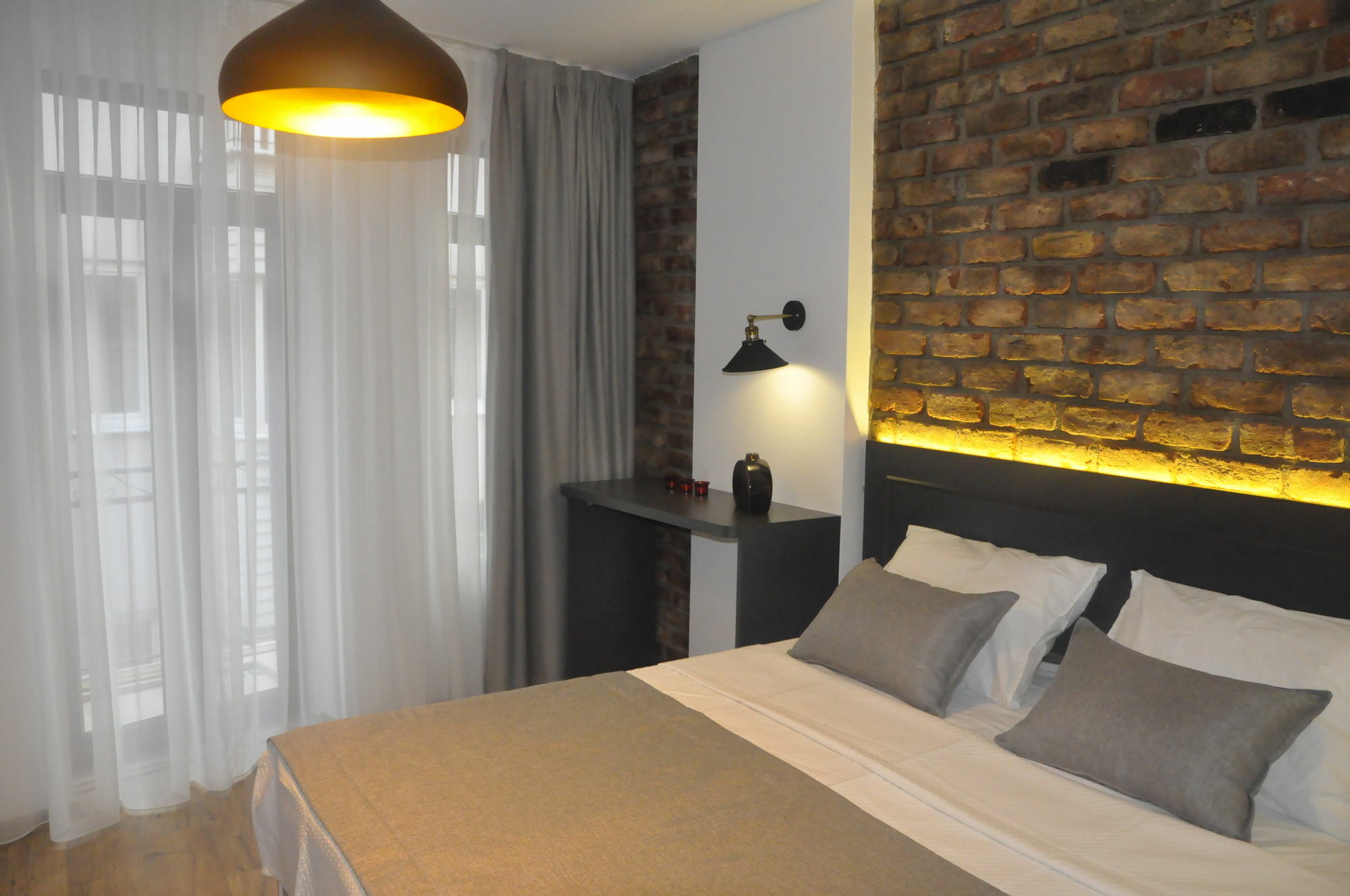 Utarit Hotel อิสตันบูล ภายนอก รูปภาพ A bedroom in the hotel