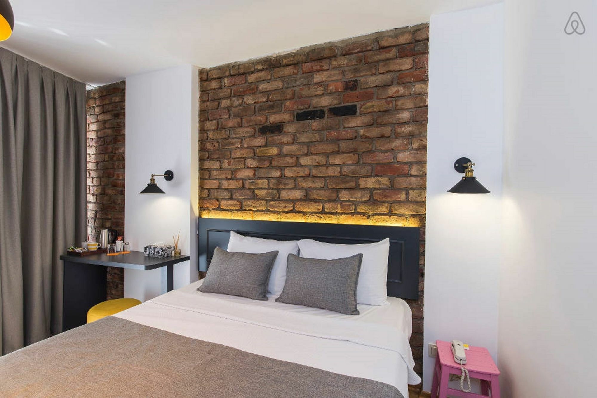 Utarit Hotel อิสตันบูล ภายนอก รูปภาพ A bedroom at the hotel
